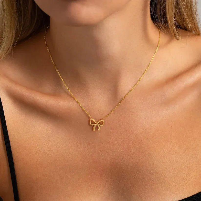 Elegant Bow Pendant Necklace-1